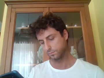 Renud Chaturbate stream image from July 31, 2025