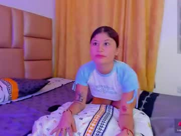 Carolinequinn_ Chaturbate stream image from July 31, 2025