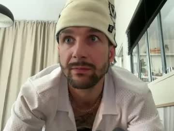 Walice123 Chaturbate stream image from July 31, 2025