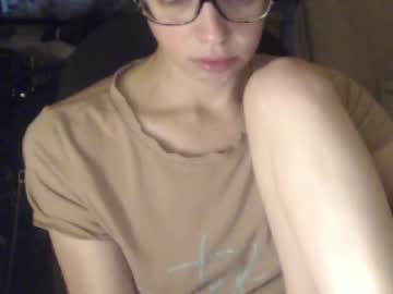 Beettydream Chaturbate stream image from July 31, 2025