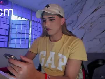 Sarahunter_ Chaturbate stream image from July 31, 2025
