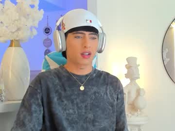 Liam_055 Chaturbate stream image from July 31, 2025