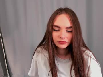 Carissatoppa Chaturbate stream image from July 31, 2025