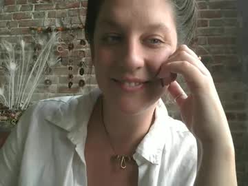 Vanessarose24 Chaturbate stream image from July 31, 2025