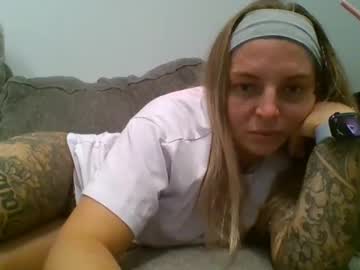 Babykae27 Chaturbate stream image from July 31, 2025