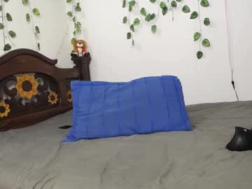 Dominaleona Chaturbate stream image from July 31, 2025
