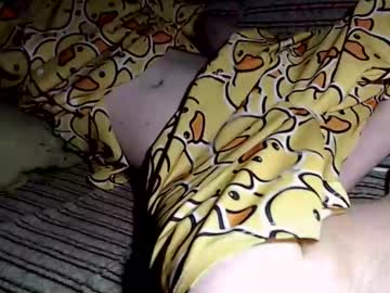 Littlebuddycze Chaturbate stream image from July 31, 2025