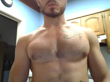 Huge0105 Chaturbate stream image from July 31, 2025