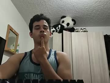 Redsoul951869 Chaturbate stream image from July 31, 2025
