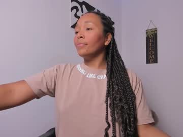 Desty_Y Chaturbate stream image from August 01, 2025