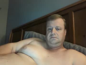 Cmachen Chaturbate stream image from August 01, 2025