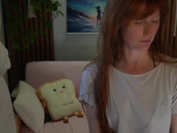 Honeyumtoast Chaturbate stream image from August 01, 2025