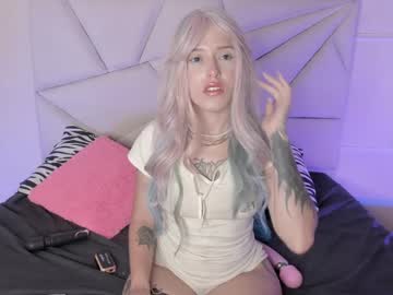 _Maia_Smith1999 Chaturbate stream image from August 01, 2025