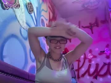 Pvnkpixie Chaturbate stream image from August 01, 2025