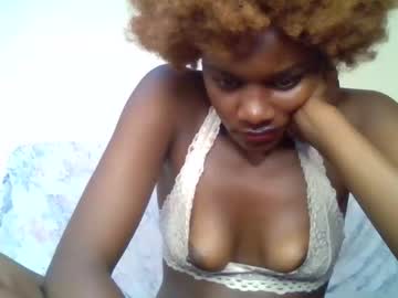Trixie_Diva Chaturbate stream image from August 01, 2025