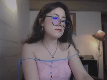 Cherrybunny21 Chaturbate stream image from August 01, 2025