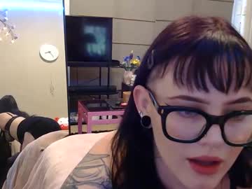 Moodyxbebe Chaturbate stream image from August 01, 2025