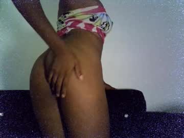 Yourfavcamgirl_ Chaturbate stream image from August 01, 2025
