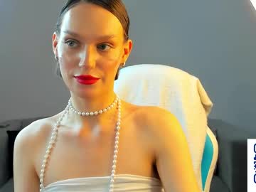 Dominika_Foxy Chaturbate stream image from August 01, 2025