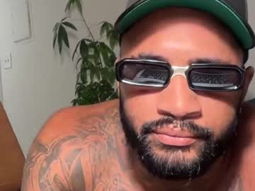 Perfect_Touch310 Chaturbate stream image from August 01, 2025