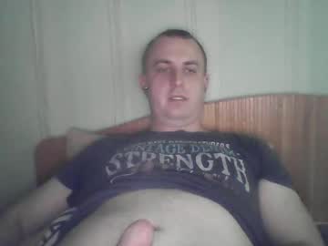 Johnoreon Chaturbate stream image from August 01, 2025