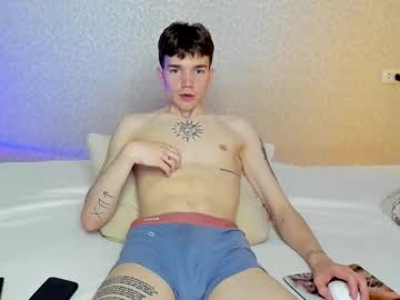 Caties_Cutes2 Chaturbate stream image from August 01, 2025