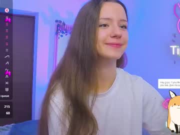 Bellavelure Chaturbate stream image from August 01, 2025