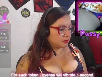 Leidycrstnch21 Chaturbate stream image from August 01, 2025