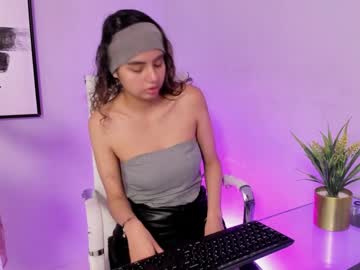 Emma_Bloom__ Chaturbate stream image from August 01, 2025