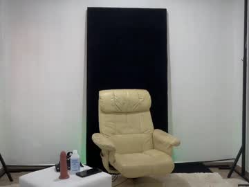 Labichi Chaturbate stream image from August 01, 2025