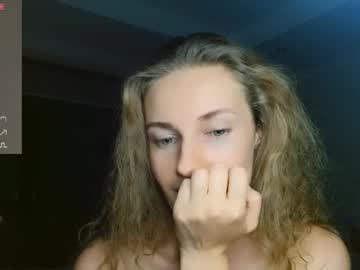 Sweety_Fruits Chaturbate stream image from August 01, 2025