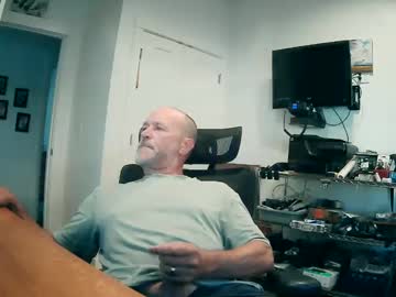 Weseeyouwatching Chaturbate stream image from August 01, 2025