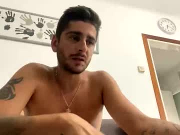 Isaac250996 Chaturbate stream image from August 01, 2025