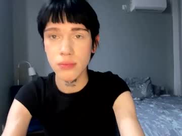 Lun_Polik Chaturbate stream image from August 01, 2025