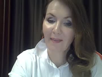 Taisialucky77 Chaturbate stream image from August 01, 2025