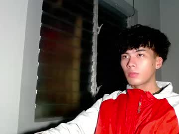Urnaughtyboy_Karl Chaturbate stream image from August 01, 2025