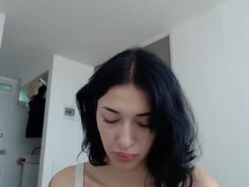 Chloe_Snoww Chaturbate stream image from August 01, 2025