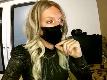 Latexbabee Chaturbate stream image from August 01, 2025