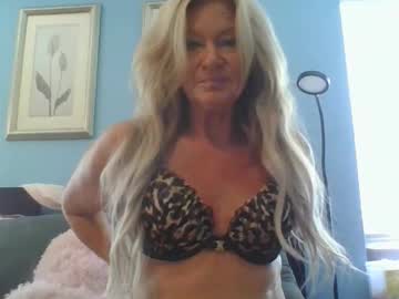 Soleilsexy Chaturbate stream image from August 01, 2025