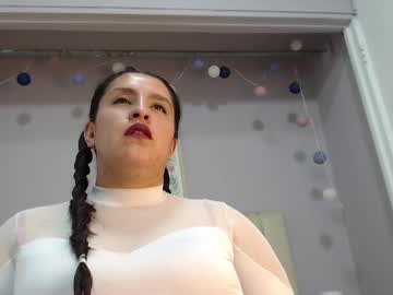 Katyhusk Chaturbate stream image from August 01, 2025