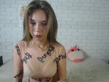 Nikki__Blaze Chaturbate stream image from August 01, 2025