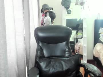 Sexyblondiey Chaturbate stream image from August 01, 2025
