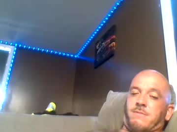 Ashzoo Chaturbate stream image from August 01, 2025