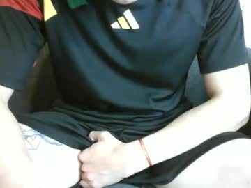 Elnenedearg Chaturbate stream image from August 01, 2025