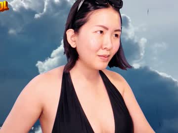 Itshoneyli Chaturbate stream image from August 01, 2025