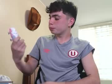 Lukeboyce Chaturbate stream image from August 01, 2025