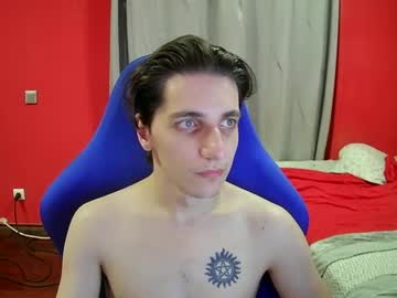 Danywhiteyb Chaturbate stream image from August 01, 2025