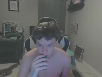 Bestwhiteboy Chaturbate stream image from August 02, 2025