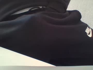 4glz Chaturbate stream image from August 02, 2025
