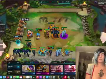 Divinathedivine Chaturbate stream image from August 02, 2025